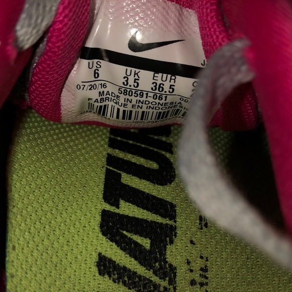 Pink and grey Nike sneakers - Picture 5 of 5